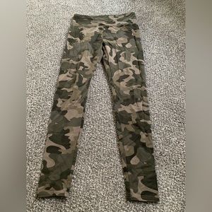Camo leggings